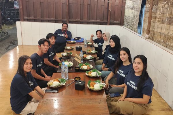 Dedikasi dan Inovasi untuk Kemajuan Bisnis Anda